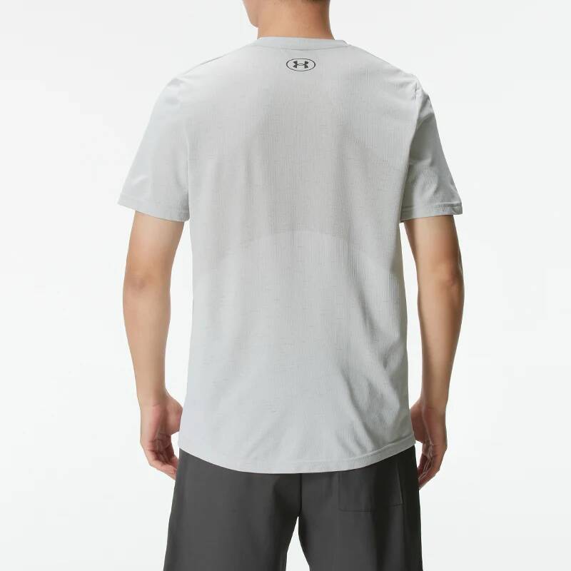 Under Armour Men Slim Fit Mesh - Undershirt Crew Neck บทวิจารณ์และราคา