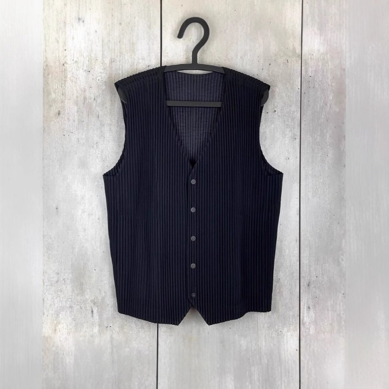 Miyake Pleated Original Unders - Undershirt Crew Neck บทวิจารณ์และราคา